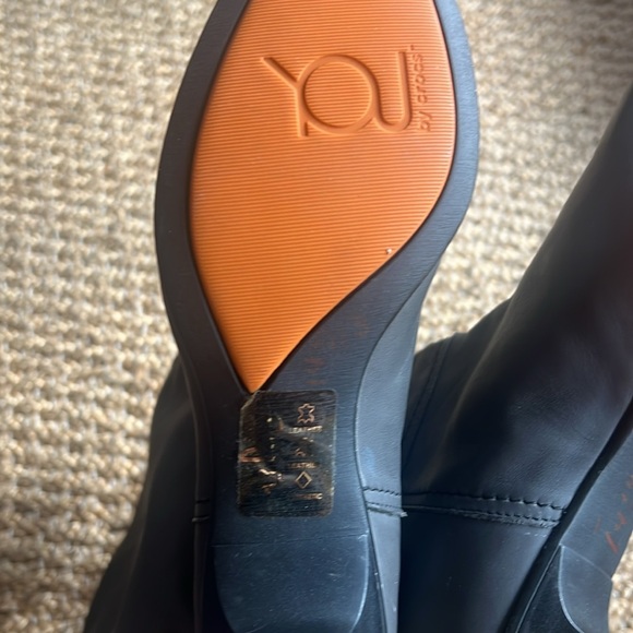 You by Crocs New 6.5 Gray Leather Made in Italy Kitten Heel Knee High Boots - Picture 3 of 15